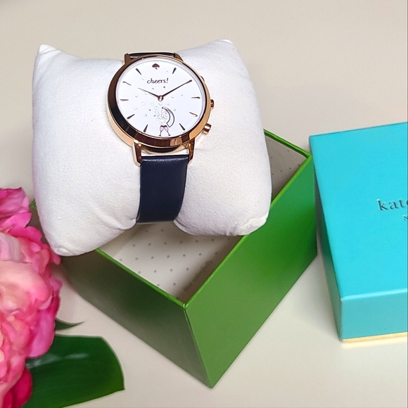 kate spade Accessories - Kate spade New York smart watch R$250 Pre-loved